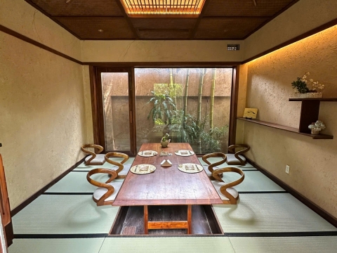 CHIẾU TATAMI  TẠI NHÀ HÀNG YEN SUSHI 