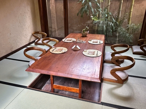 CHIẾU TATAMI  TẠI NHÀ HÀNG YEN SUSHI 